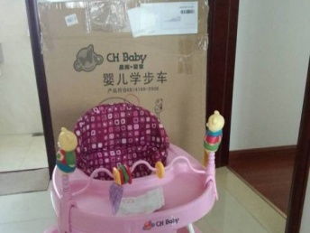 圖轉嬰兒學步車 上海母嬰市場的新寵，兒童用品安全選購指南